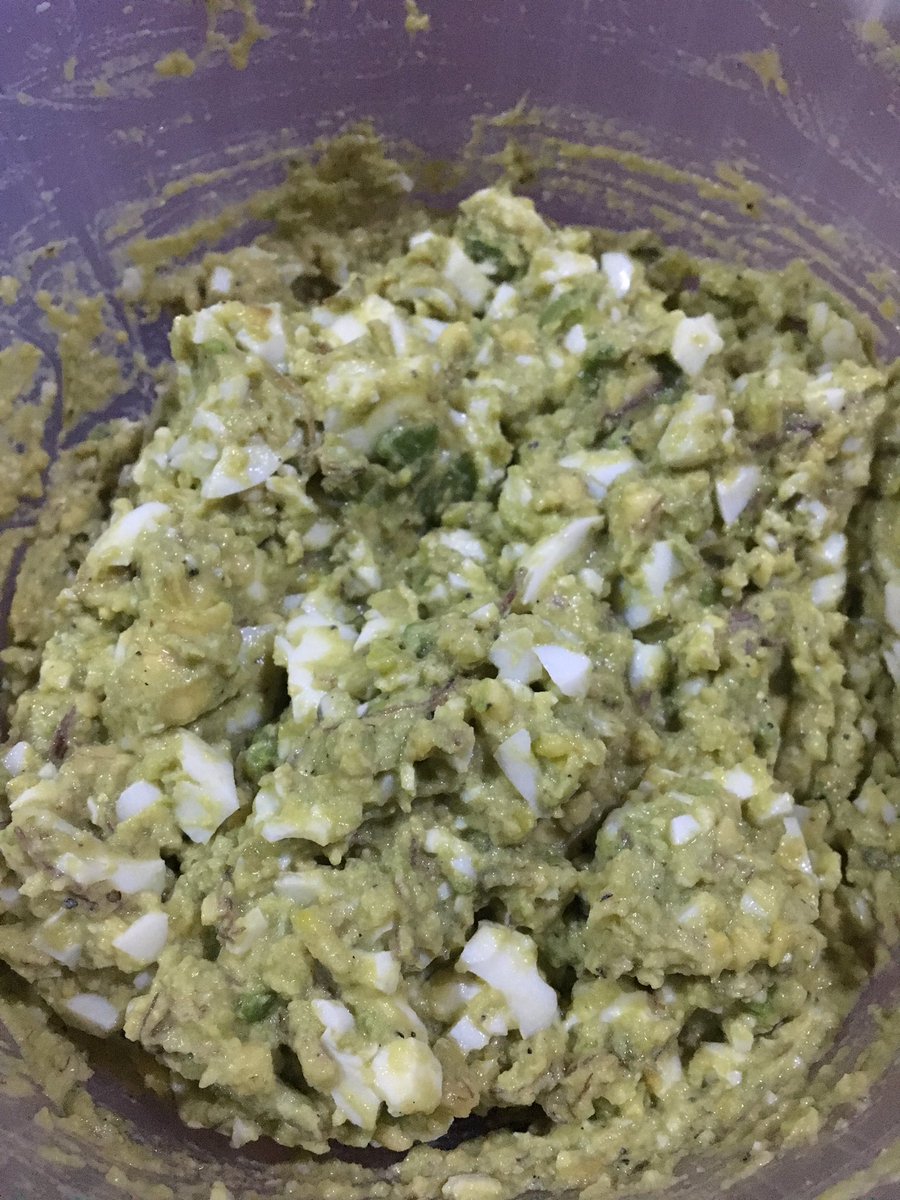 trix_CY61's tweet photo. Healthy Avocado Egg Salad. #mayofree https://t.co/Uaxg6IBqv5