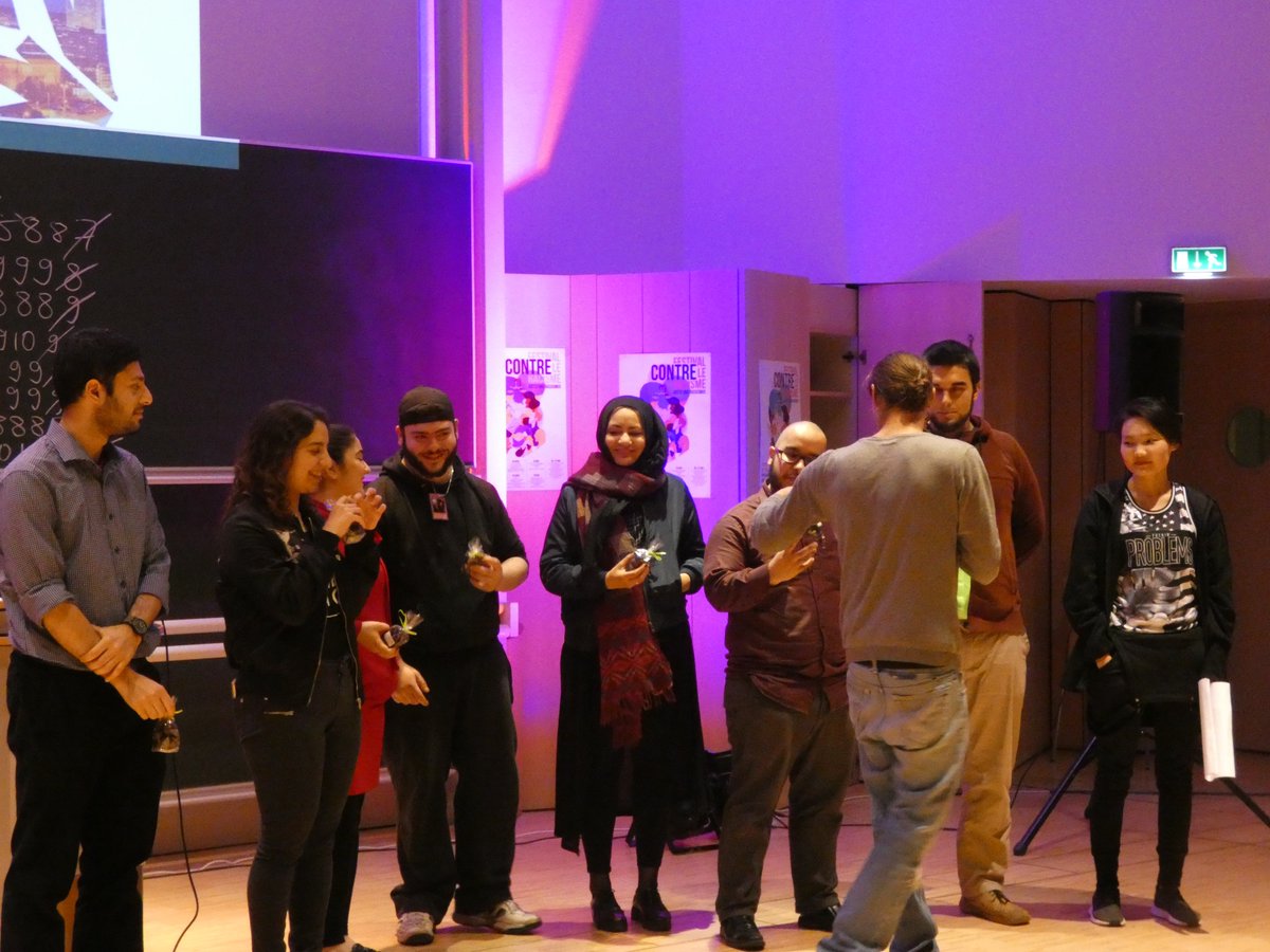 Am 5. Mai war i,Slam mit gleich 8 Poet_innen beim Festival Contre Le Racisme in Passau. Den Slam gewonnen hat @Exilhan 🥇🙌🏽 #iSlamily