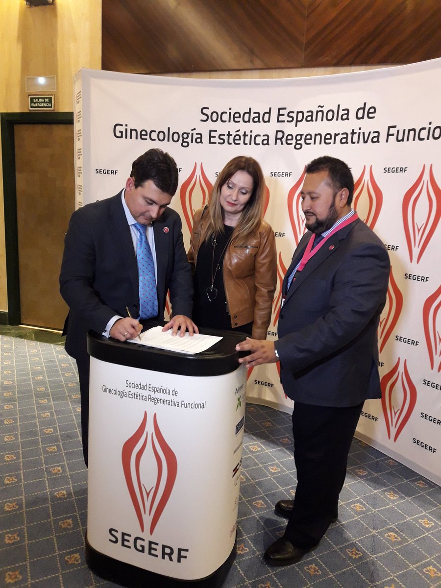 bellezaMÉDICA (@belleza_medica) on Twitter photo Acuerdo de colaboración entre la revista bellezaMEDICA y la #SEGERF. Firman Carmen Monsalve y los Dres. <a href="/drfernandoaznar/">Fernando Aznar</a> y César Arroyo Acuerdo de colaboración entre la revista bellezaMEDICA y la #SEGERF. Firman Carmen Monsalve y los Dres. <a href="/drfernandoaznar/">Fernando Aznar</a> y César Arroyo