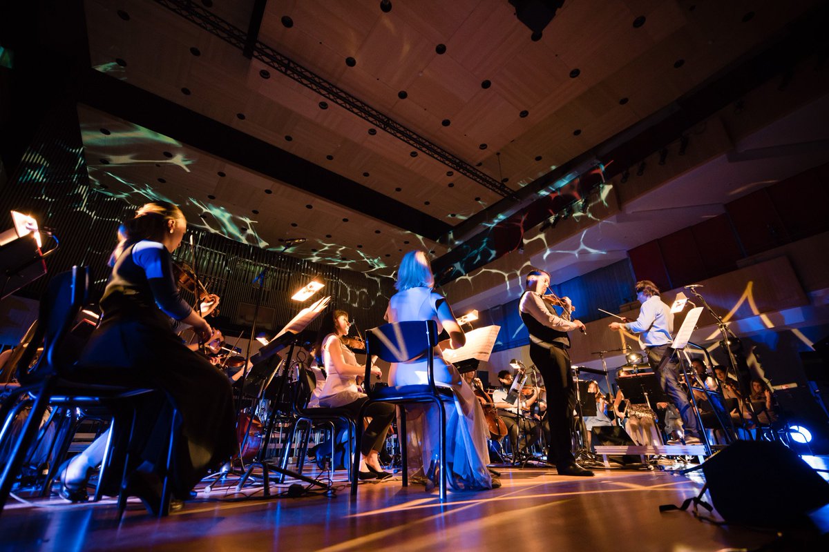Nordicpulse_NPO's tweet photo. #Waterworks finale part 1 at the wonderful #Musikhuset #Aarhus, the #EuropeanCityofCulture 2017! @Kristjanjarvi @mishasviolin @Musikhuset https://t.co/F2zSFlm4cT