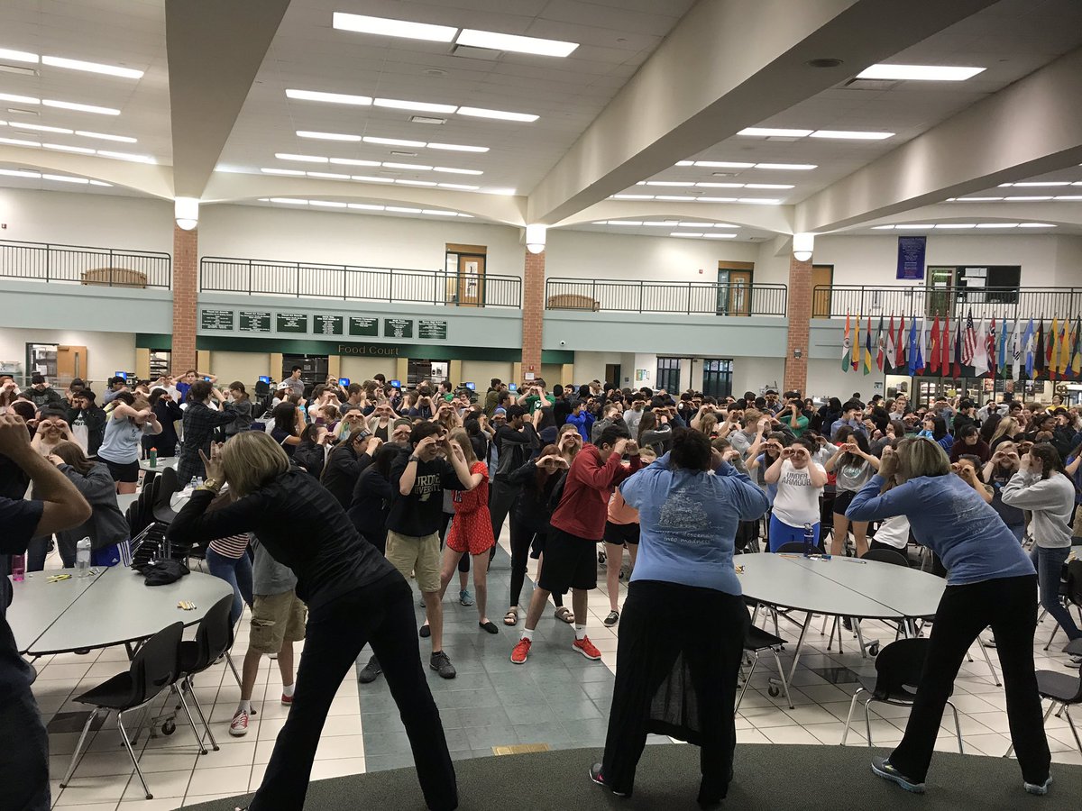 CroninMHS's tweet photo. Pre- exam "Yoga."  Featured poses: Close Reading in Okefenokee Swamp &amp; Write Gracefully &amp; Boldly Like Pink Flamingos. #APLang #APCompLife https://t.co/NSLQiJdKfg