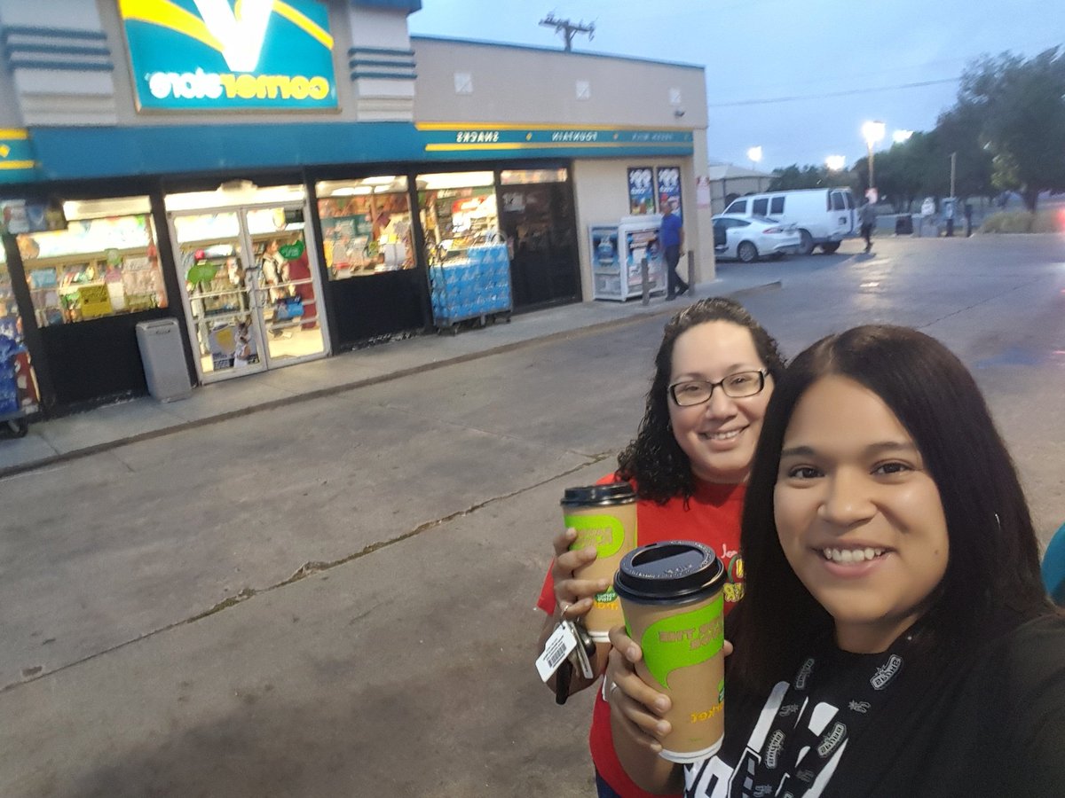 APVidaurri's tweet photo. Thank You @CornerStore4U @spurs #SpursWin #GoSpursGo https://t.co/K4l1lF5cud