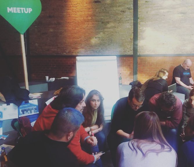 LWLArchivamt's tweet photo. #InstaArchive20 Nicht nur öffnen, sondern auch raus gehen! #Archive20 war unterwegs bei der #rp17 #viewoutside #op… https://t.co/N4SzcxNhdB https://t.co/BOEjNvFIy1