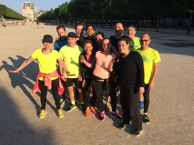 Synergie's tweet image. Plus qu'un mois avant #RunAtWork ! Entraînement de choc pour nos équipes : hier c'était cardio &amp;amp; renforcement musculaire ! 💪😄 #VieDeBureau