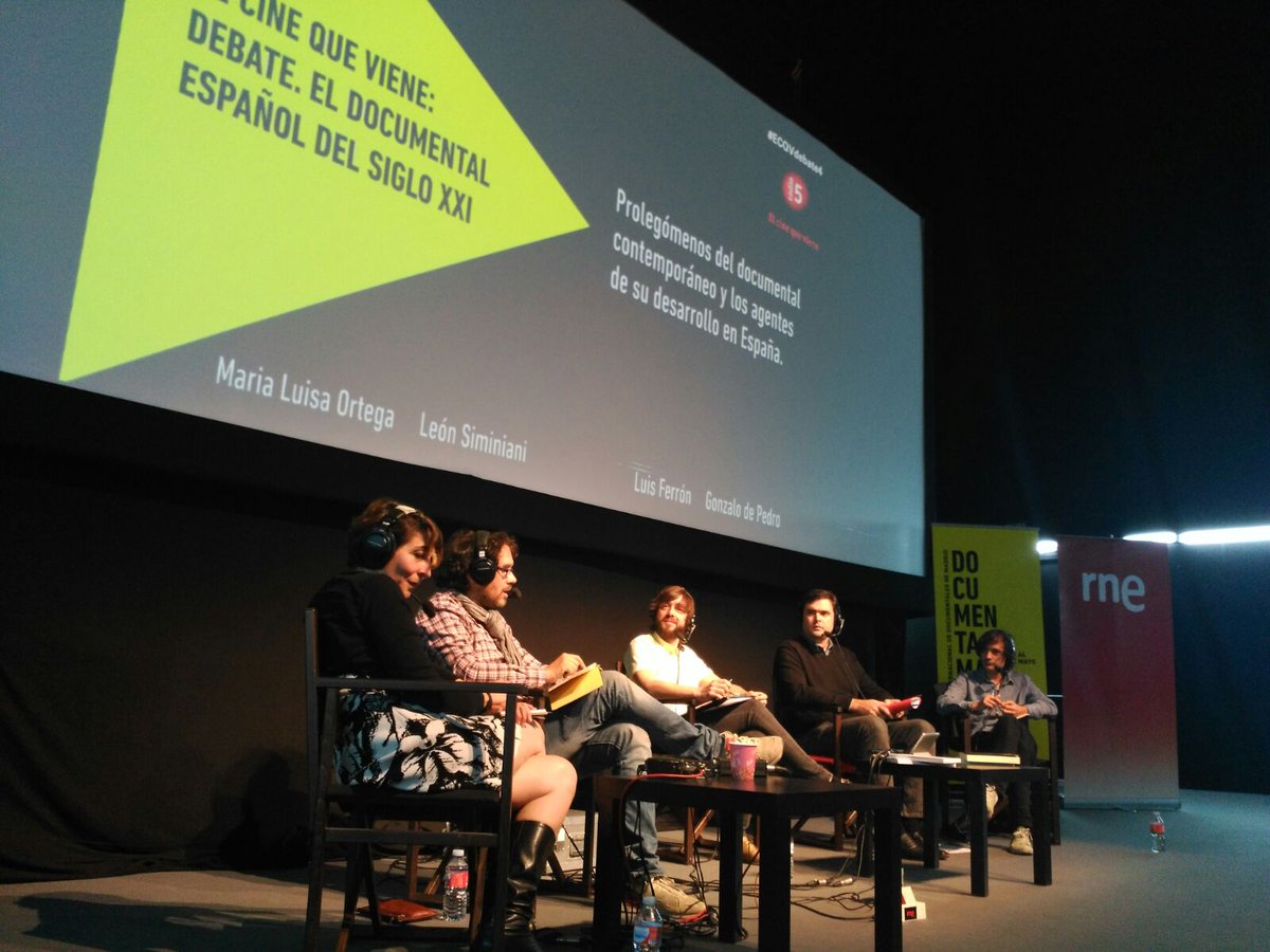 cinequeviene's tweet photo. Gracias a @gdpedro @LuisFerron #Siminiani y #MLOrtega, a #Documenta2017 y a todos los asistentes y oyentes! Nos vemos pronto! #ECQVdebate4 https://t.co/iCKM6OdUdR