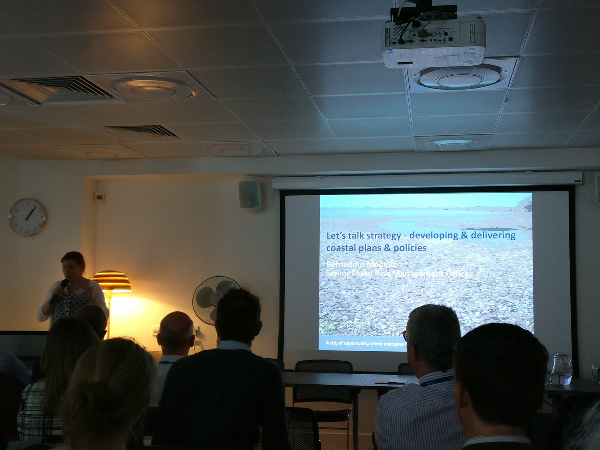 solent_forum's tweet photo. Talking coastal strategies with @SouthamptonCC at #SolentForum25 https://t.co/ybWzCqT9Hy