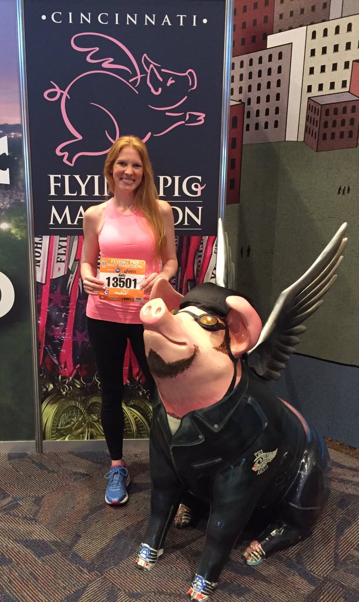 RunEatBeHappy's tweet photo. #ExpoLover here! Check out the @RunFlyingPig expo! https://t.co/YIPvLJPtDp @RunTheBluegrass @HoneyStinger @balega @Originalitees @SPIBELT https://t.co/6jTmeKZpuO