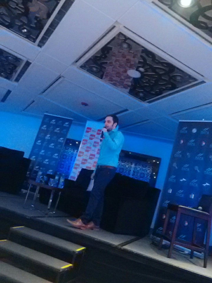 El genio de Leo Frattesi de DBi explicando el caso <a href="/Mercadolibre/">Mercado Libre</a> Attribution Modeling en el #AnalyticsSummit by DACA y @AMDIAweb