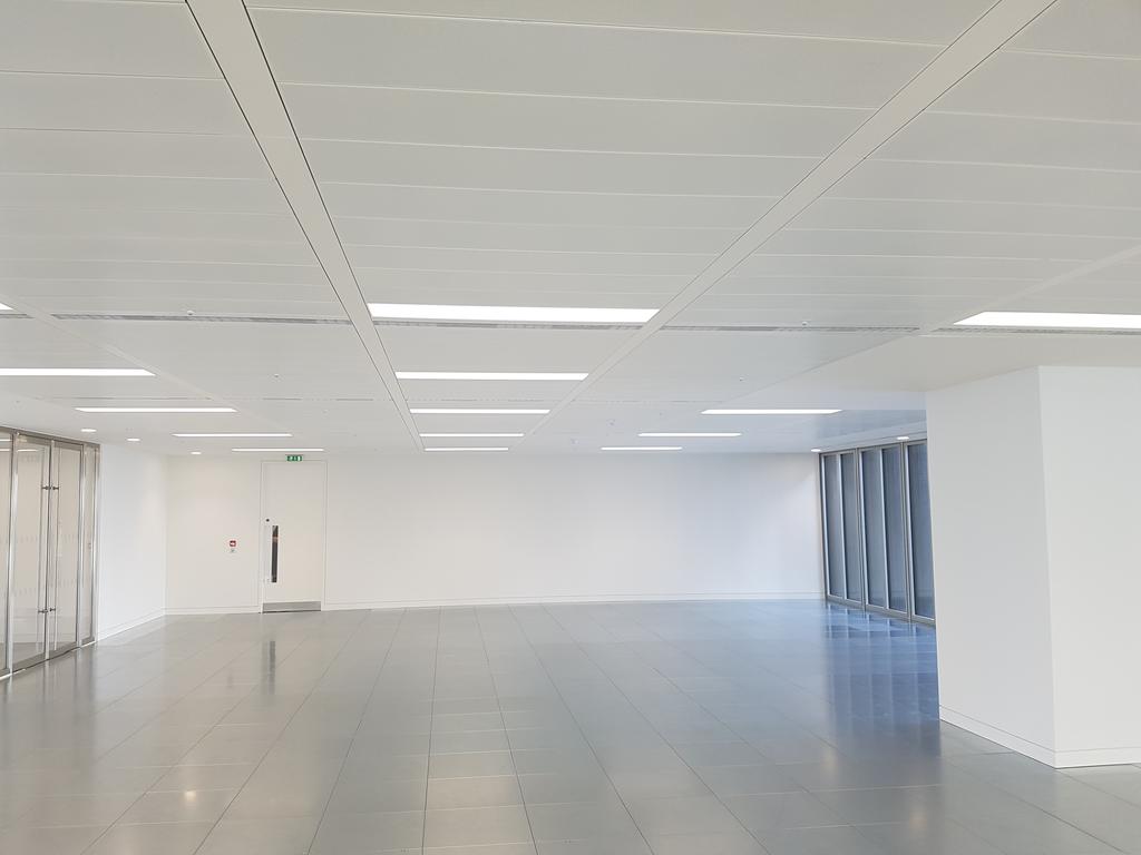 phll_taylor's tweet photo. 3 building tours today at #bcoconference, 3 different @sasintgroup ceilings #sasceilings #onecreechurchplace #20fenchurchstreet #5broadgate https://t.co/TDj5s4tD6v