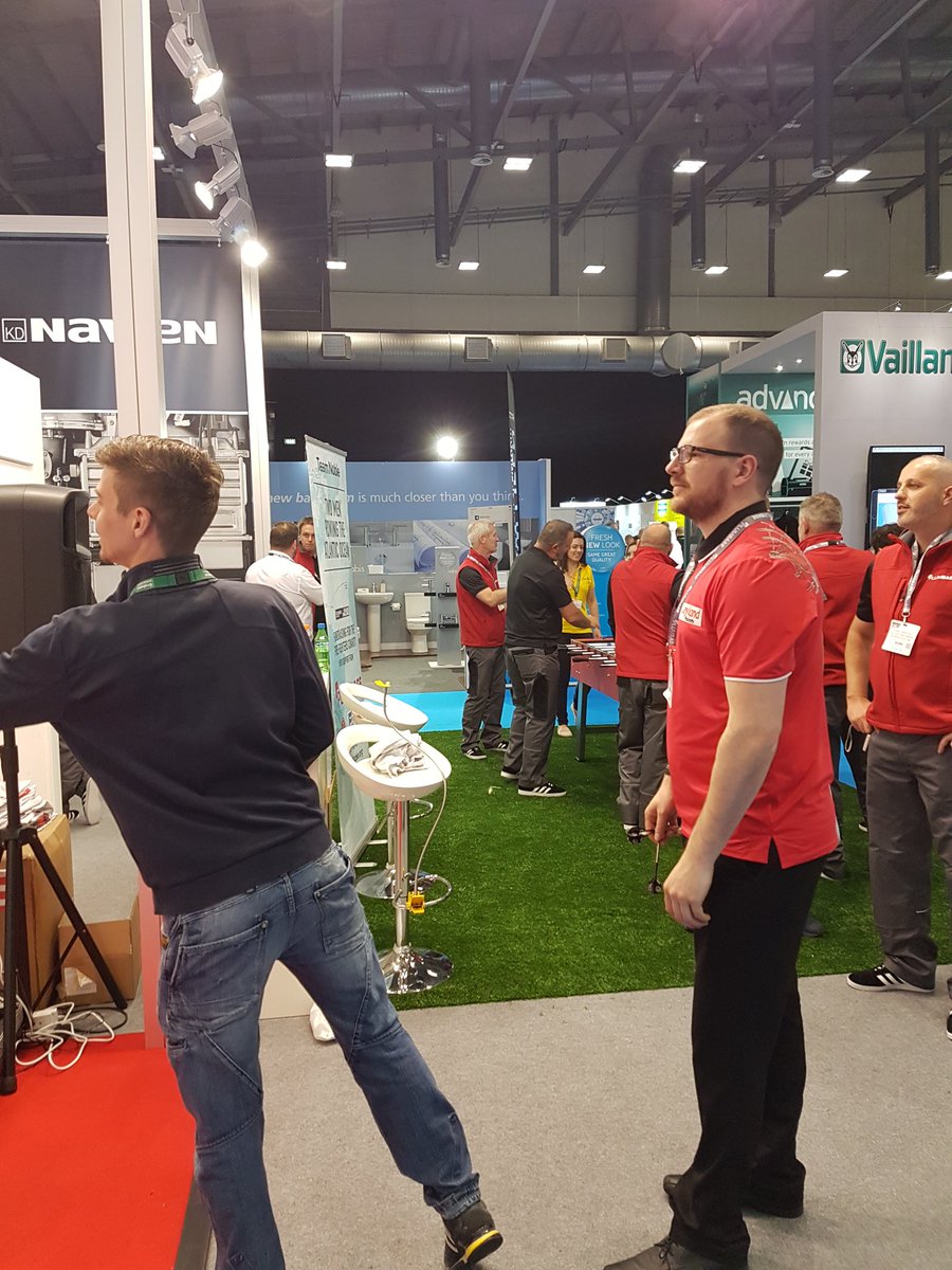 ConsumerGas's tweet photo. @plumbaseuk throwing some darts with plumbase https://t.co/9vnAJKxWzh