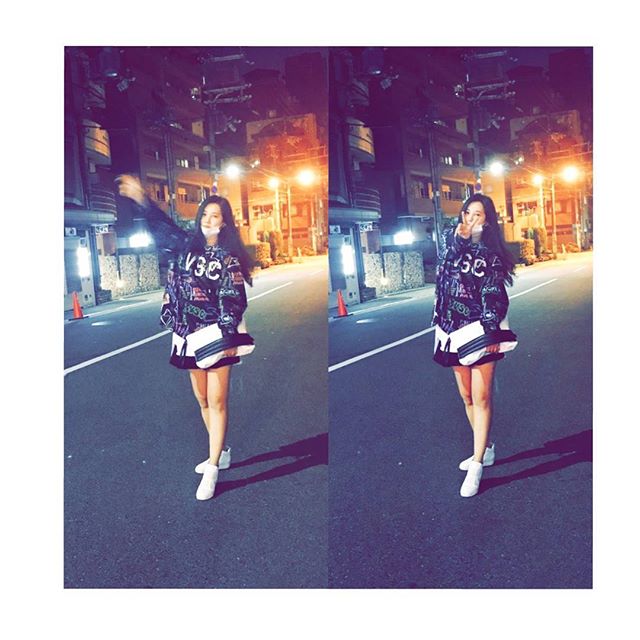 HelloVenusTrans's tweet photo. [ARA INSTAGRAM] chloe.yoo.73: Escape on dawn...(Actually I came to buy waterㅋㅋㅋㅋㅋI've nothing to do)
I din't even dry my hair. It's -c- https://t.co/opl3D5kYER