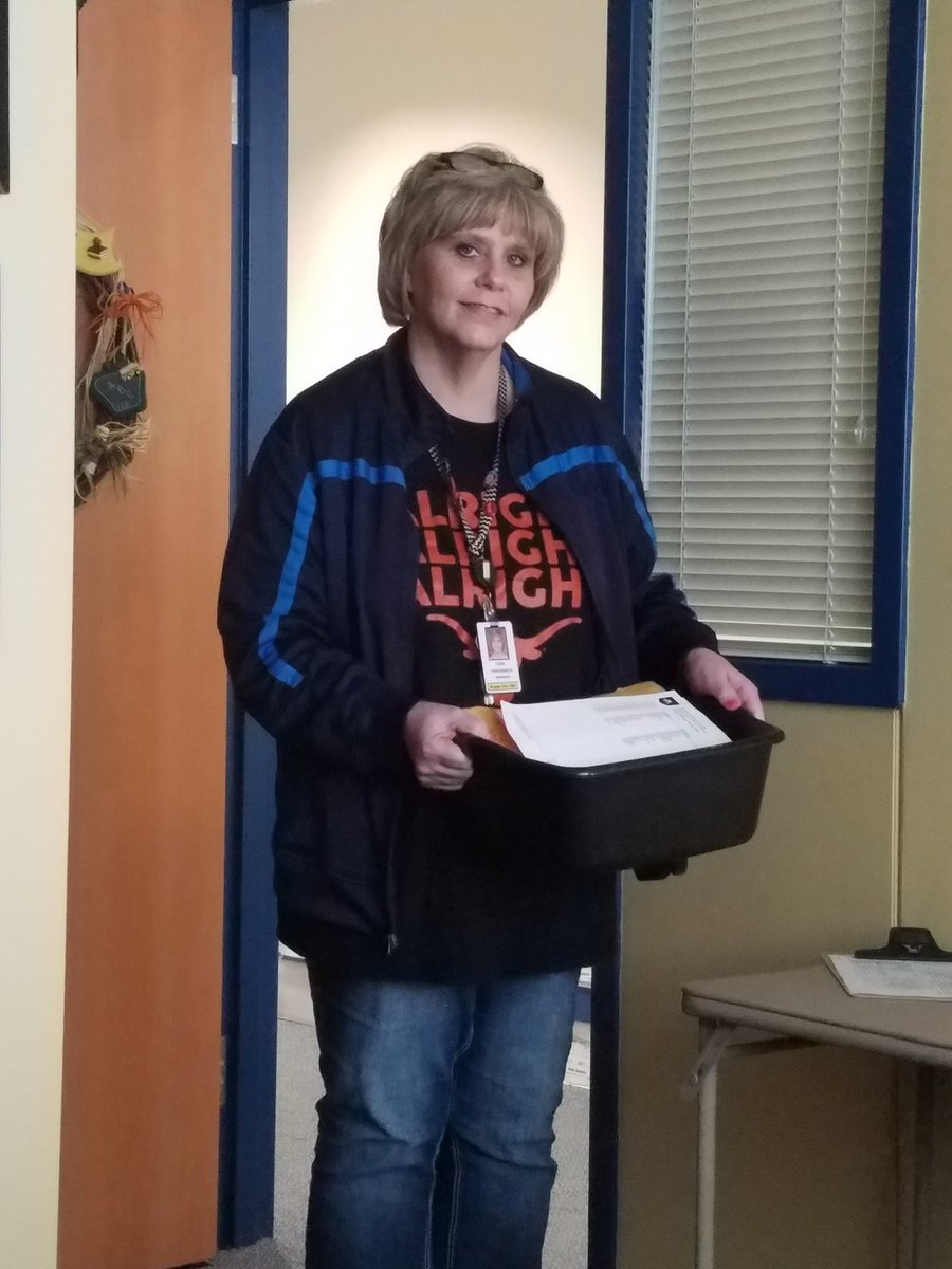HHH_Counselor's tweet photo. Congratulations Mrs. Hoedebeck!!!  Last time to turn in the STAAR!!!  @herndonheroes @hhh_Hoedebeck @shannabrown67 #herndonheroes https://t.co/hz6VsoWDgp