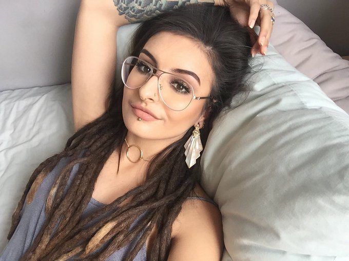 Who likes my new glasses? https://t.co/tW7JFGpIZC<a href="/tag/bdsm"class="tags"><span>#bdsm</span></a><a href="/tag/bondage"class="tags"><span>#bondage</span></a><a href="/tag/cuffs"class="tags"><span>#cuffs</span></a><a href="/tag/anklecuffs"class="tags"><span>#anklecuffs</span></a>