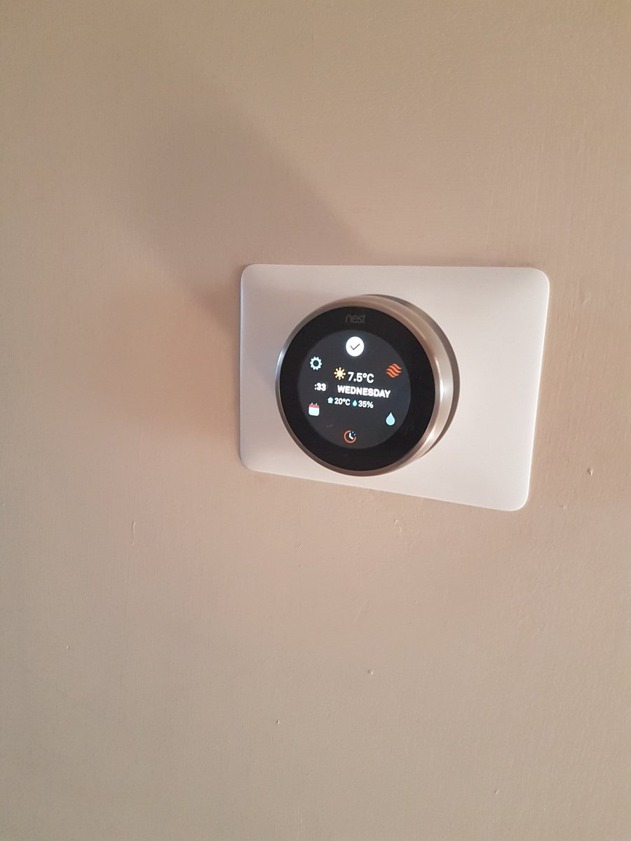 ConsumerGas's tweet photo. @nest new nest installed, customer over the moon. #tech #smart #controls https://t.co/q0URAfPGSL