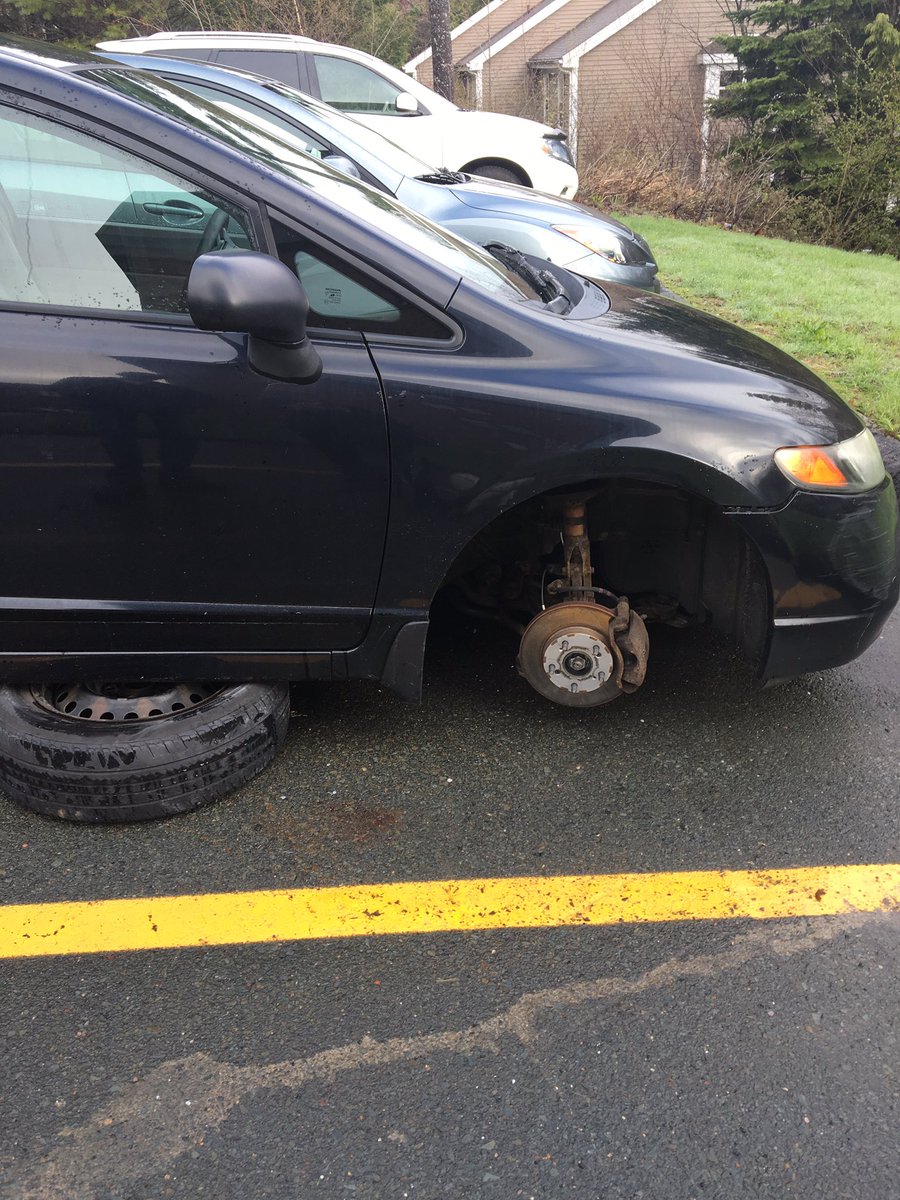 RMcLevey's tweet photo. Way to start the day #thiefinthenight #headache #laughlater https://t.co/nanig3JTLV