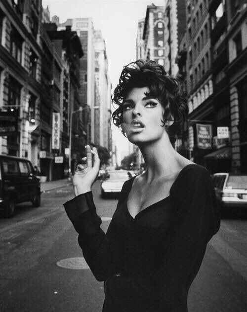 Happy 52th birthday to the beautiful, talented and iconic Linda Evangelista 