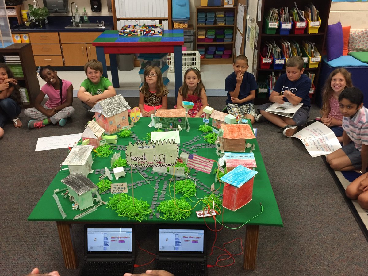 BCSD_CareerTeam's tweet photo. Project Based Learning at it's finest with 2nd graders at Westview Primary. @TanaLee12 @TrishWeeg  @kevinogor  @bcsdschools https://t.co/wbWRlWRDV5