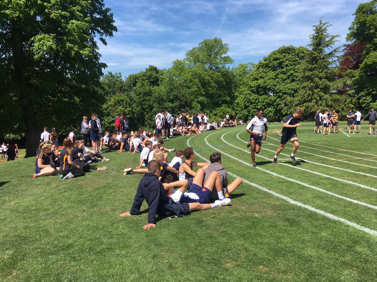 ReadingBlues's tweet photo. Sports Day in full swing #enjoyingthesunshine #RBCSHouseEvents https://t.co/1uVElrhG4f