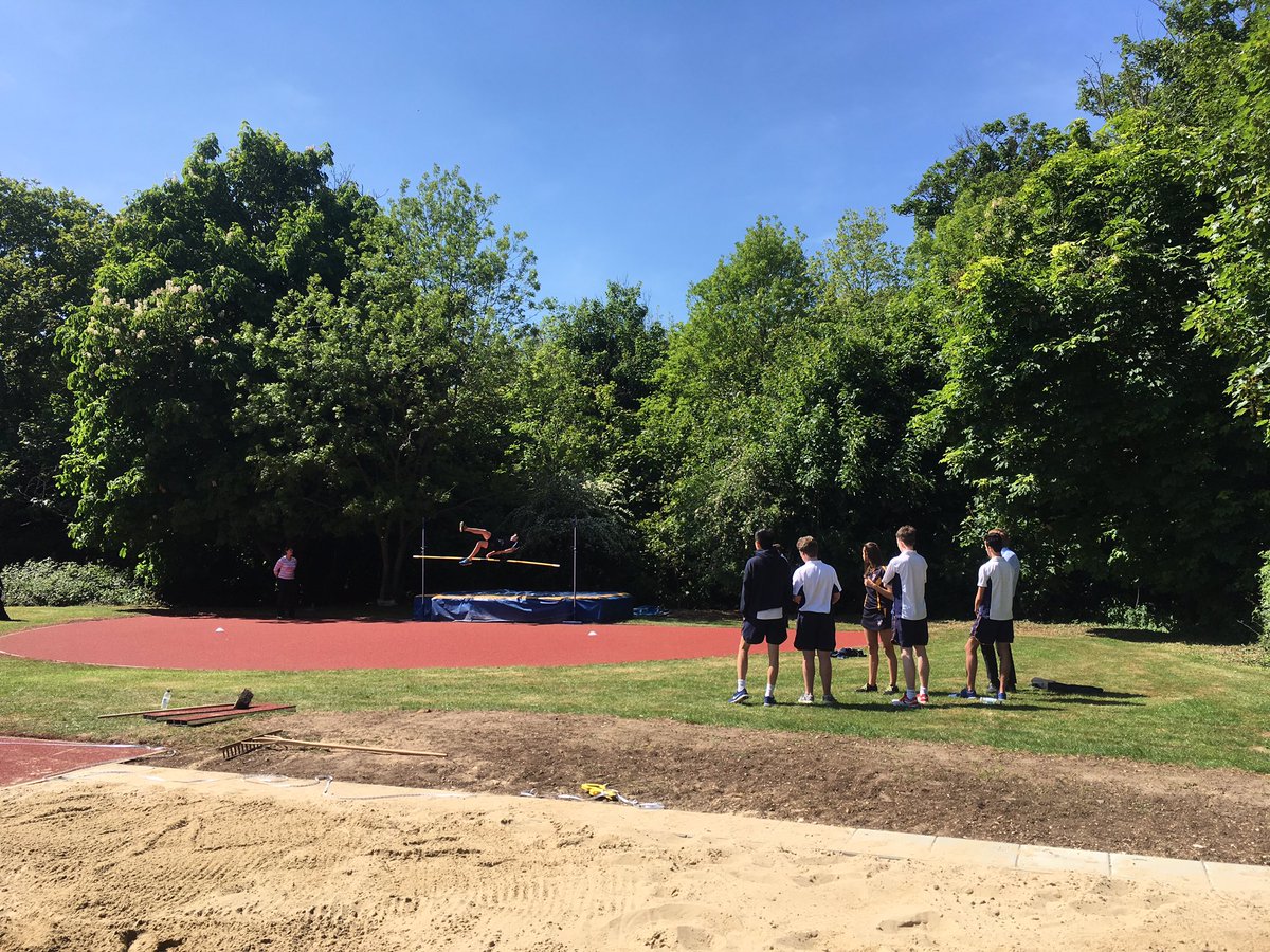 ReadingBlues's tweet photo. Sports Day in full swing #enjoyingthesunshine #RBCSHouseEvents https://t.co/1uVElrhG4f