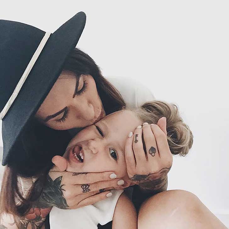 Las madres tatuadas hacen del mundo más colorido #rockabilly FELIZ DIA