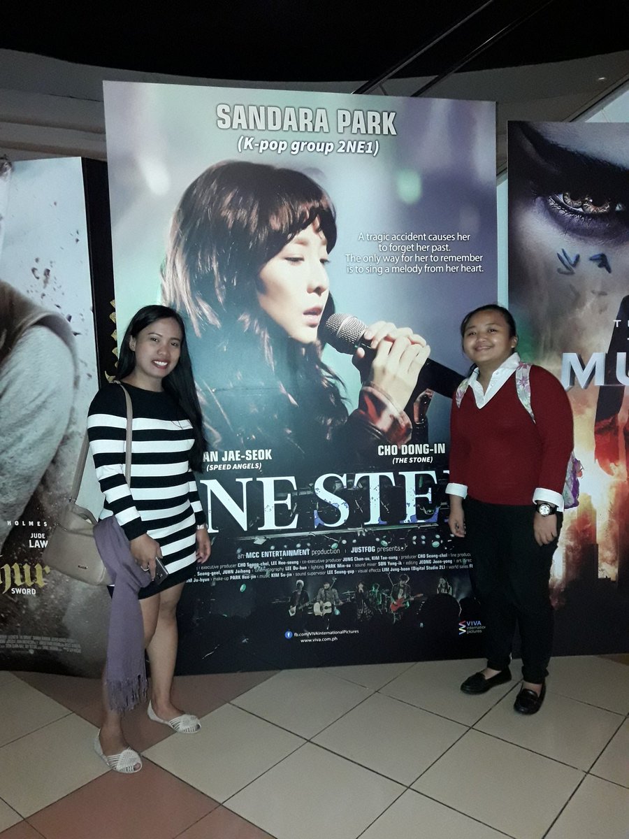 _elaine242's tweet photo. Cograts singer and actress Dara! @krungy21 #OneStepPHNowShowing https://t.co/KKr6FfiJ8F