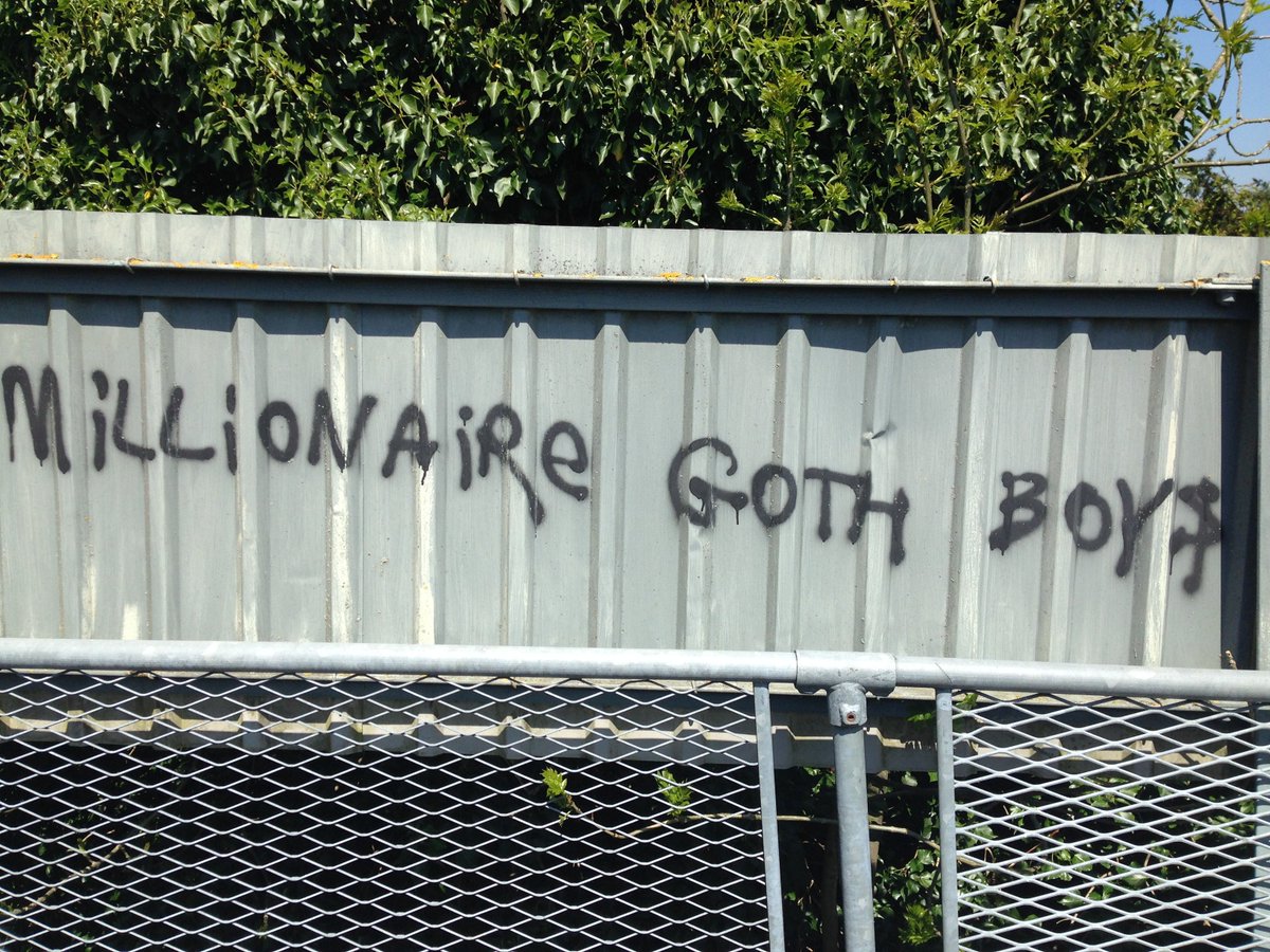 Midlands graffiti. This is an unfinished sentence. It needs a predicate  like 