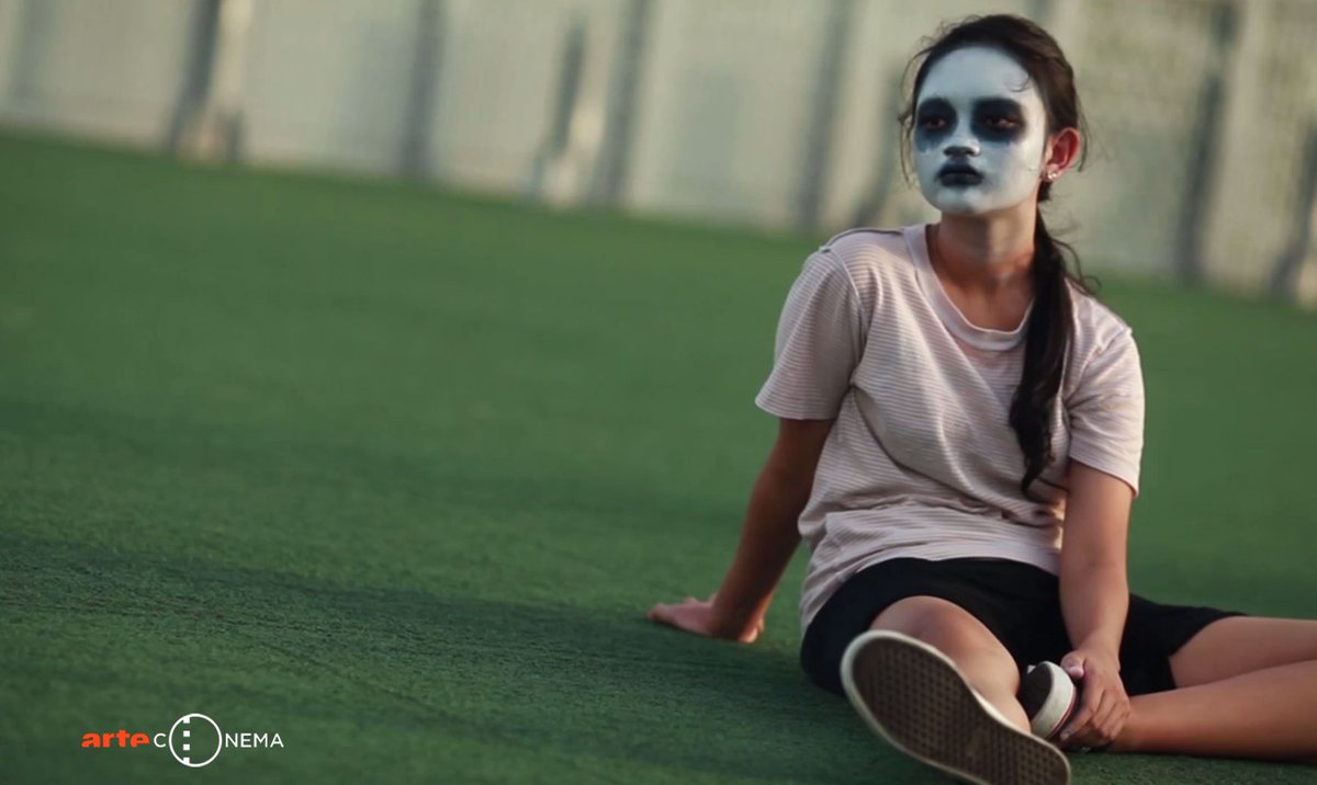 courtcircuit's tweet photo. Pas facile tous les jours, l'adolescence...

👹 "Exorcisez-moi" https://t.co/M8hGl07OA2 https://t.co/9wWuMLeEXV