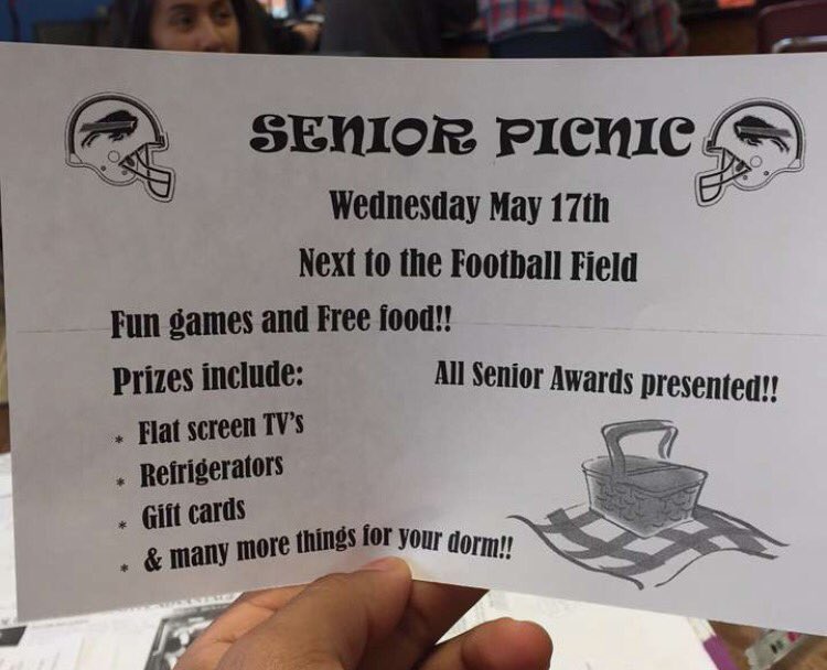 HaltomSenior's tweet photo. Time: 3:00! Save the date! Must bring your ID to get in! https://t.co/JskA1id4jN