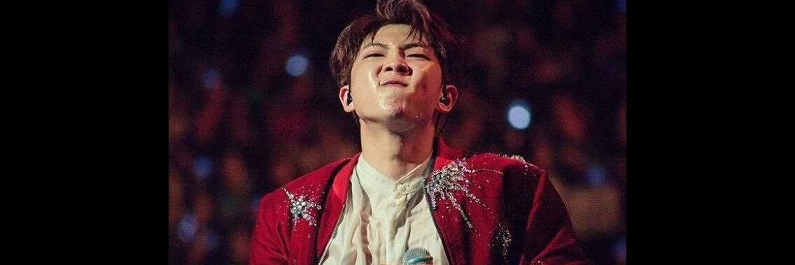 KoMitzhu's tweet photo. #rapmoon is my ULtamate idol
#DafBama2017_BTS https://t.co/jC3X6ewY5C