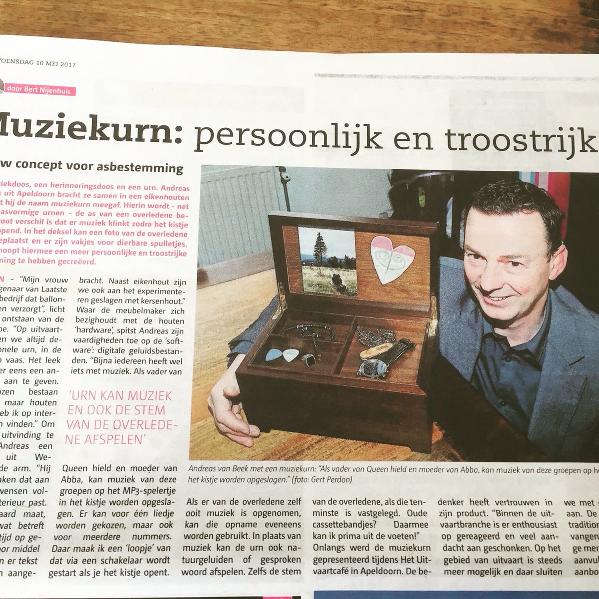 LaatsteVlucht's tweet photo. Een mooi artikel in het #stadsblad van #apeldoorn over de #muziekurn. Fijn dat deze nieuwe #asbestemming zo goed wordt ontvangen! https://t.co/3jlS9lSHlS