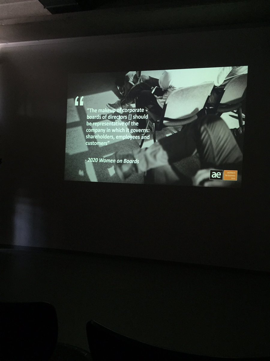 NancyDVogelaere's tweet image. Om goede mix van gender is noodzakelijk op bedrijven op de toekomst voor te bereiden -   @vtaerwe is absoluut een #straffeM #jobfactory17