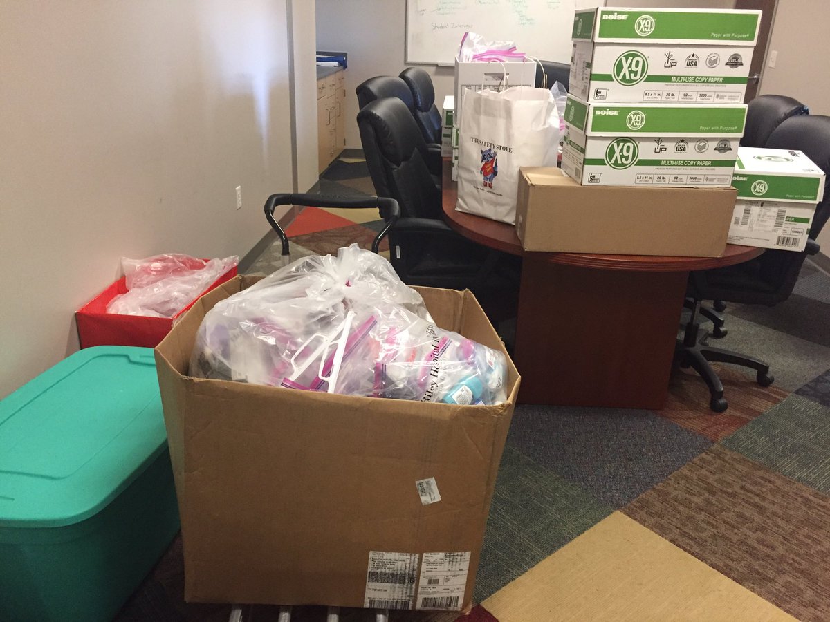 k_mill83's tweet photo. Just dropped off a CRV full of hygiene kits to the Vision Academy. Thanks to all who donated! #nursesweek2017 #strengththatcares https://t.co/4mBUuq0NuX