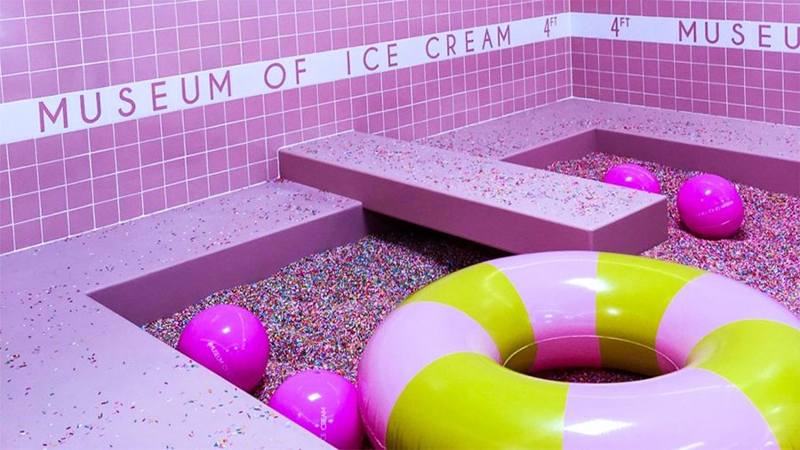 MUSEUM OF ICE CREAM in L.A #MOIC #art #love #icecream #la #fun #socialmedia #museum #Food read more> http:// urbanm.ag/3124a7e <br>http://pic.twitter.com/2XpwQ9UIZH