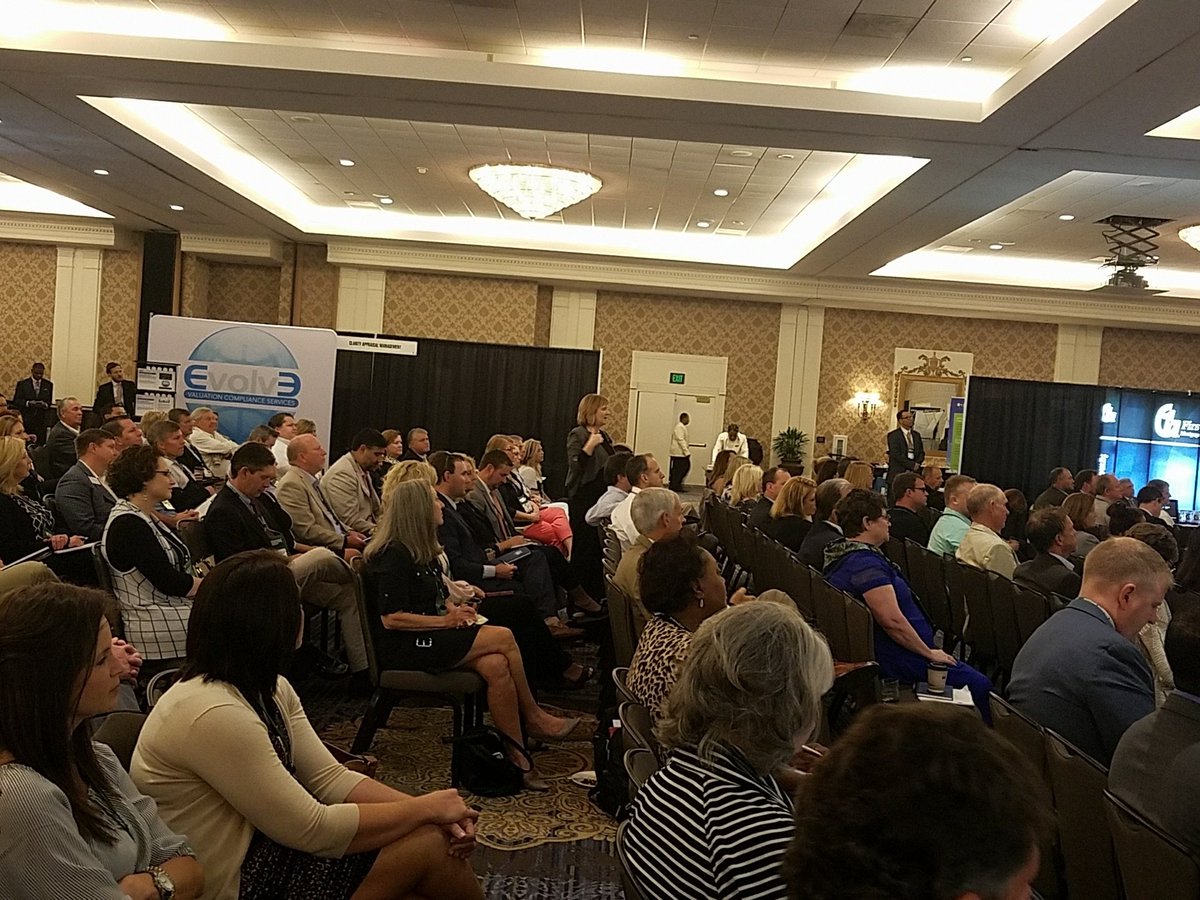 DavidCLuna's tweet image. #GRC17 Listening to #DebraJasper Wow the audience with #mindsetdigital talking about how to do digital better!