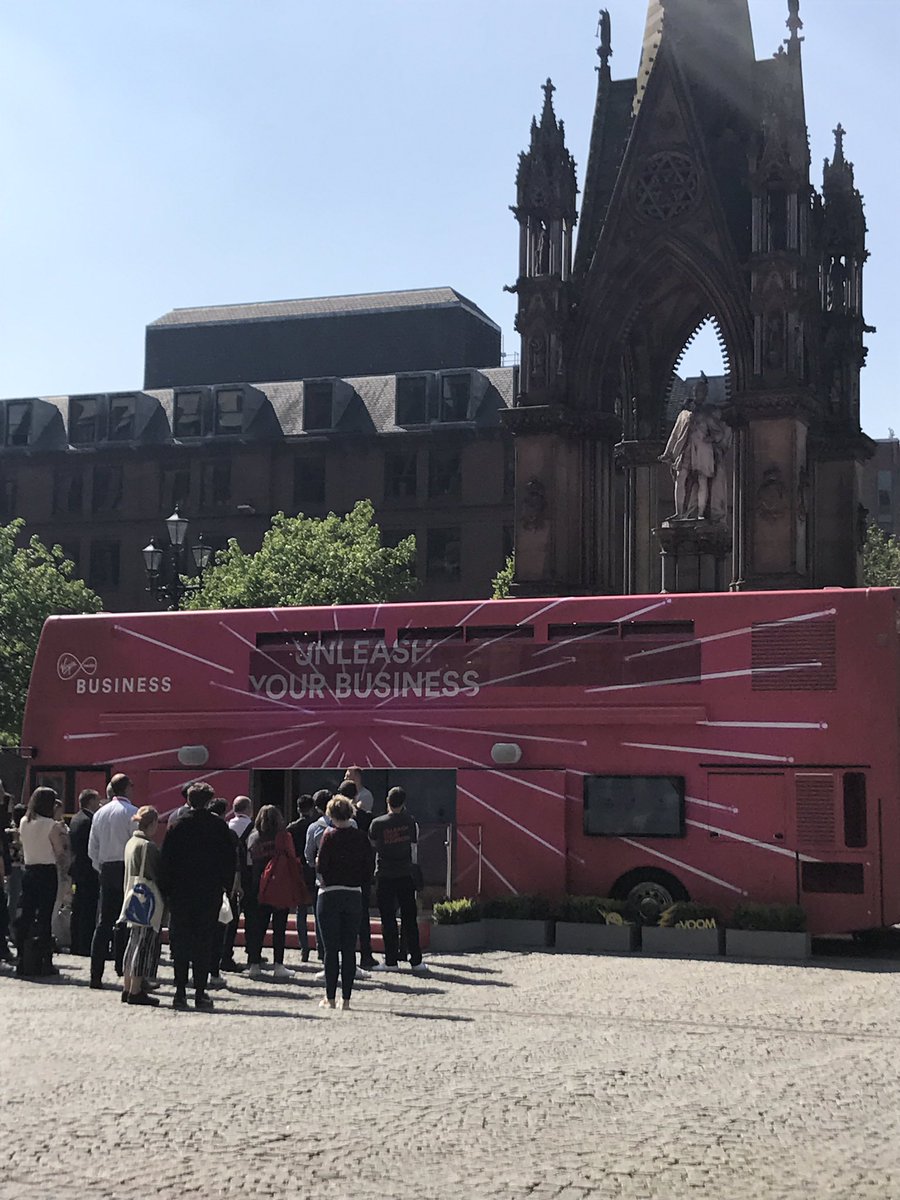 EmmaJ_Oscar's tweet photo. Listening to Luke from Vibe Tickets at the virgin business bus #vibetickets #virgin https://t.co/Z6TBbCF7N3