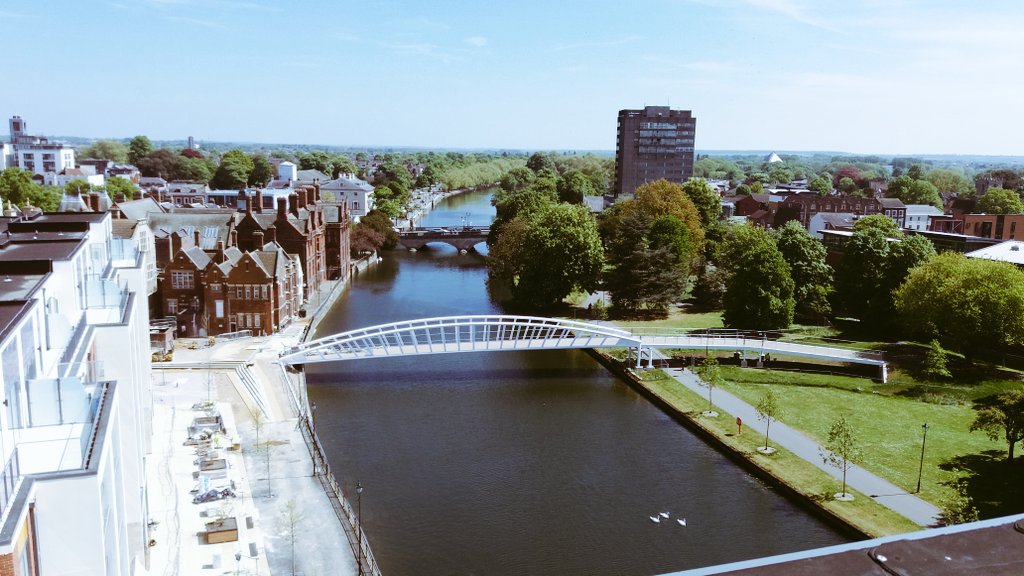Rooftop view @bedfordtcriverside 
#fantastic
<a href="/carolynpinky/">Carolyn Floyd</a> <a href="/ermylove/">Ermanno Ottaviani</a> <a href="/big_ianoliver/">Ian Oliver</a> <a href="/placemadebyyou/">A Place Made By You</a> <a href="/naomi_wells_28/">Naomi Wells</a>