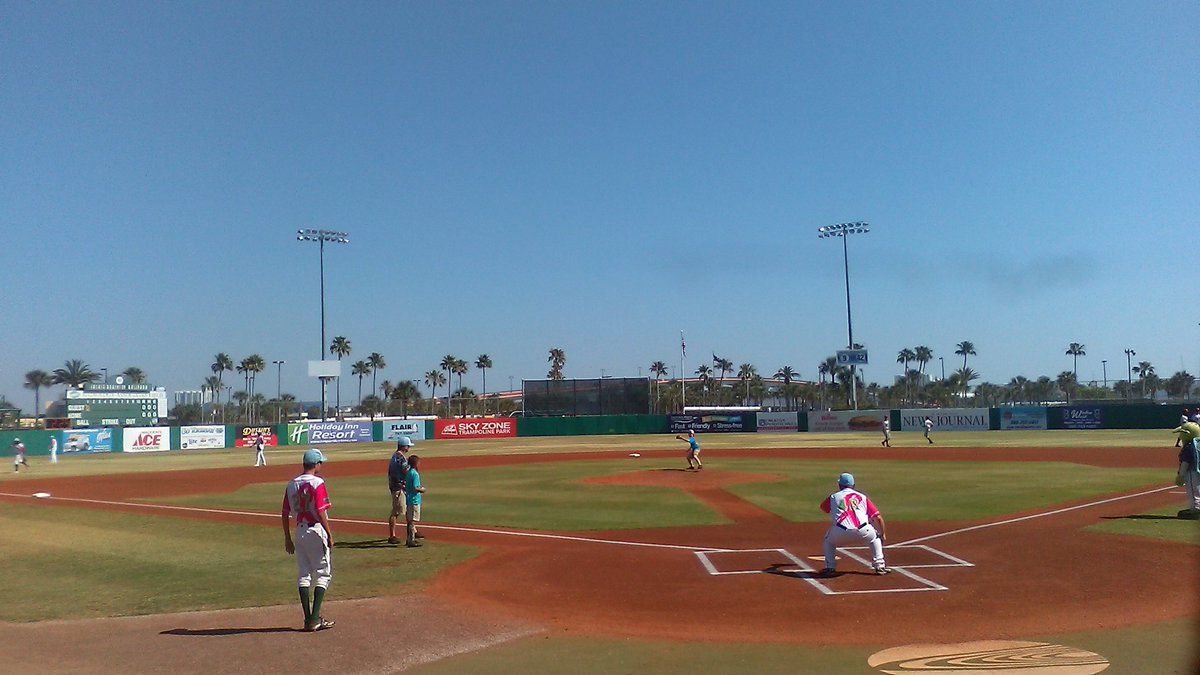 DomScardigno's tweet photo. Evan on the pitcher's mound! OrmondBeachElementary https://t.co/AM8AjzNIcF