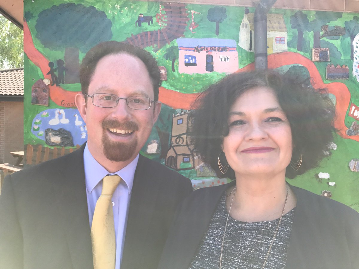 julianhuppert's tweet image. Fantastic visit to the Spinney Primary School to talk about the extra money we will give schools &amp;amp; colleges. Fantastic pupils! @kitetsa #fb