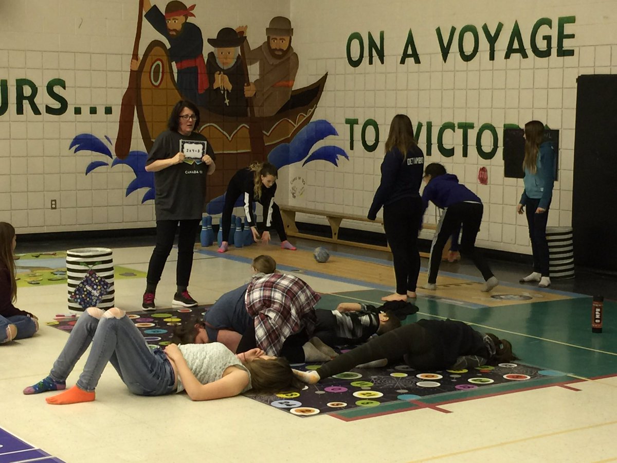 SMCDSB_SDA's tweet photo. Fantastic @Jump2MATH night Thanks Mark #leadercorps #sdacscc #sdavoyageurs @SMCDSB_SDA https://t.co/CJwviTO8vM