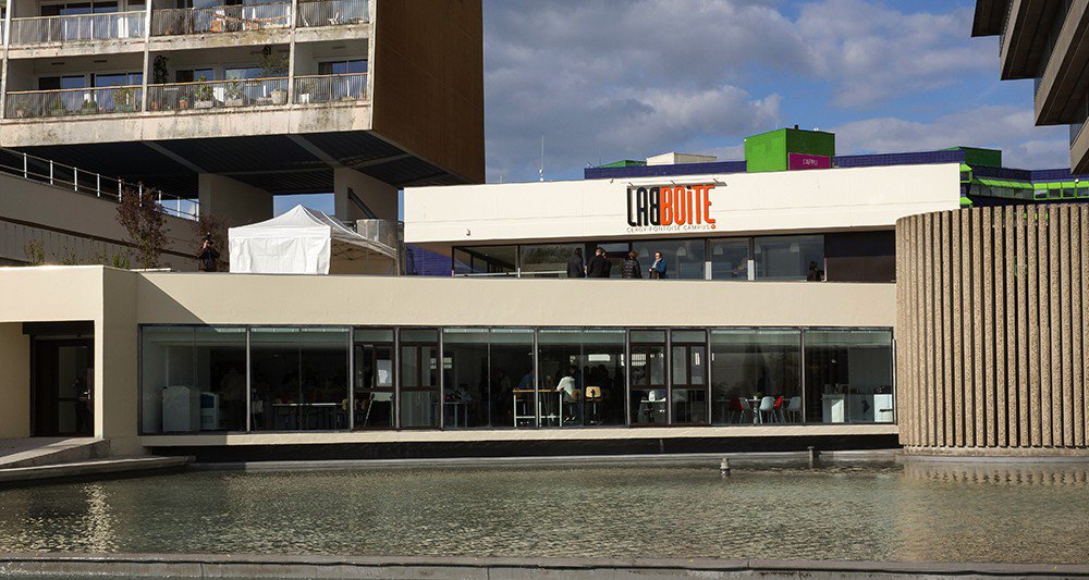 ScienceCQFD's tweet photo. 10/05 > #LaBBoite, nouveau #FabLab au coeur de @UniversiteCergy https://t.co/YtbN3Qdebh #CergyPontoise via @LesEchos #LaMethSci https://t.co/KVUHmvuG7S