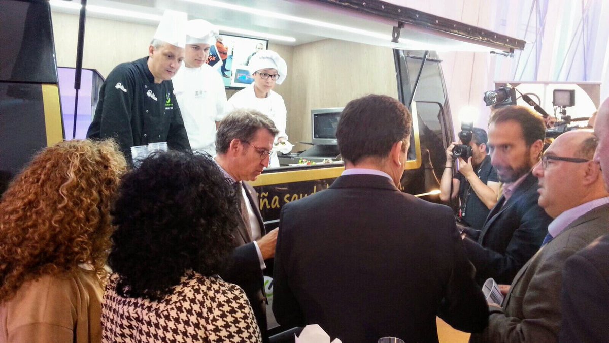 PinChefs's tweet photo. @aalbitatorres_ y Mateo Meixús 👏🏻👏🏻👏🏻👏🏻👏🏻 Gracias @laALACENARoja por la foto! https://t.co/f64uULQ9k8