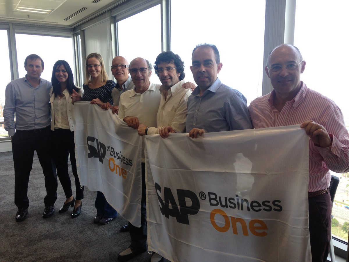 JuanSanchezSAP's tweet photo. Aquí estamos en BCN con formación SAP Challenger Selling #Advantic #Barcelona #SAPBusinessOne #SAPBusinessOneInSpain https://t.co/hEJHyUsHeG
