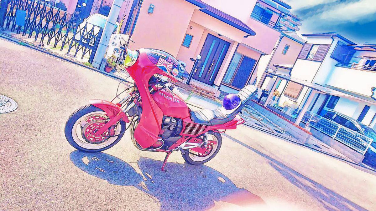 G5nWd's tweet photo. 大阪からCBX仕様のXJR売ります
カスタムにかなりお金掛けてます。遠方の方陸送手配出来ます。詳細はDMでお話します。安く売るつもりないので一括のみでお願いします！急ぎです！始動動画あります。RTお願いします！
#XJR売ります
#単車売ります
#バイク売ります
#CBX売ります https://t.co/XKuwxpMEY1