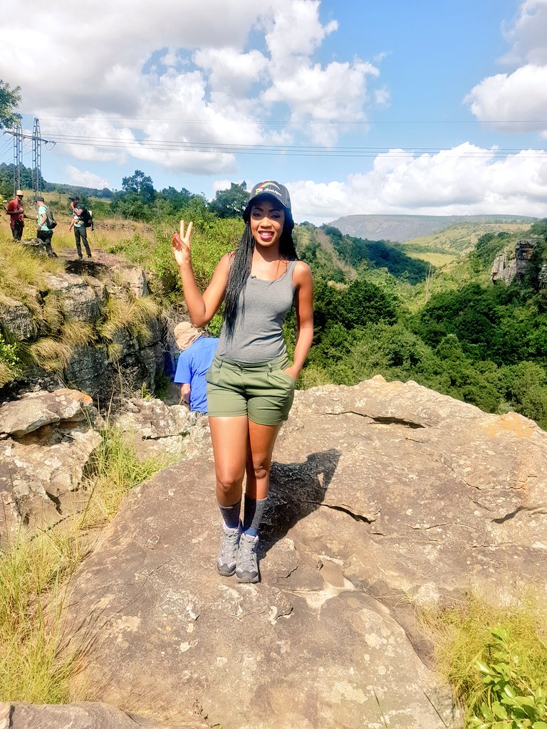 Weza_Solange's tweet photo. I see no nipple here... what's the drama? 😂😂 they must just deal...  #freetheboobs #bramustfall https://t.co/dNhVXJq0jP