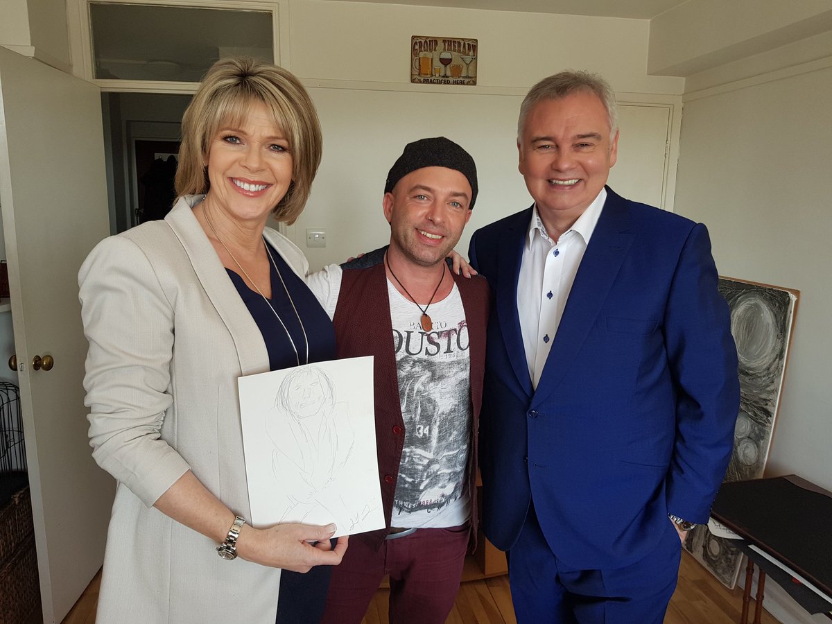 Great filming today with <a href="/EamonnHolmes/">Eamonn Holmes OBE</a>  &amp; <a href="/RuthieeL/">Ruth Langsford</a> such an amazing down to earth couple - New series coming on Channel 5 watch this space!