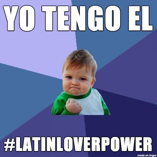 AEstamos's tweet photo. Esta peli tiene power #LatinLoverPower #ZapeoComoSalma #YellowTangaPower https://t.co/2Jc6iVCm8Q