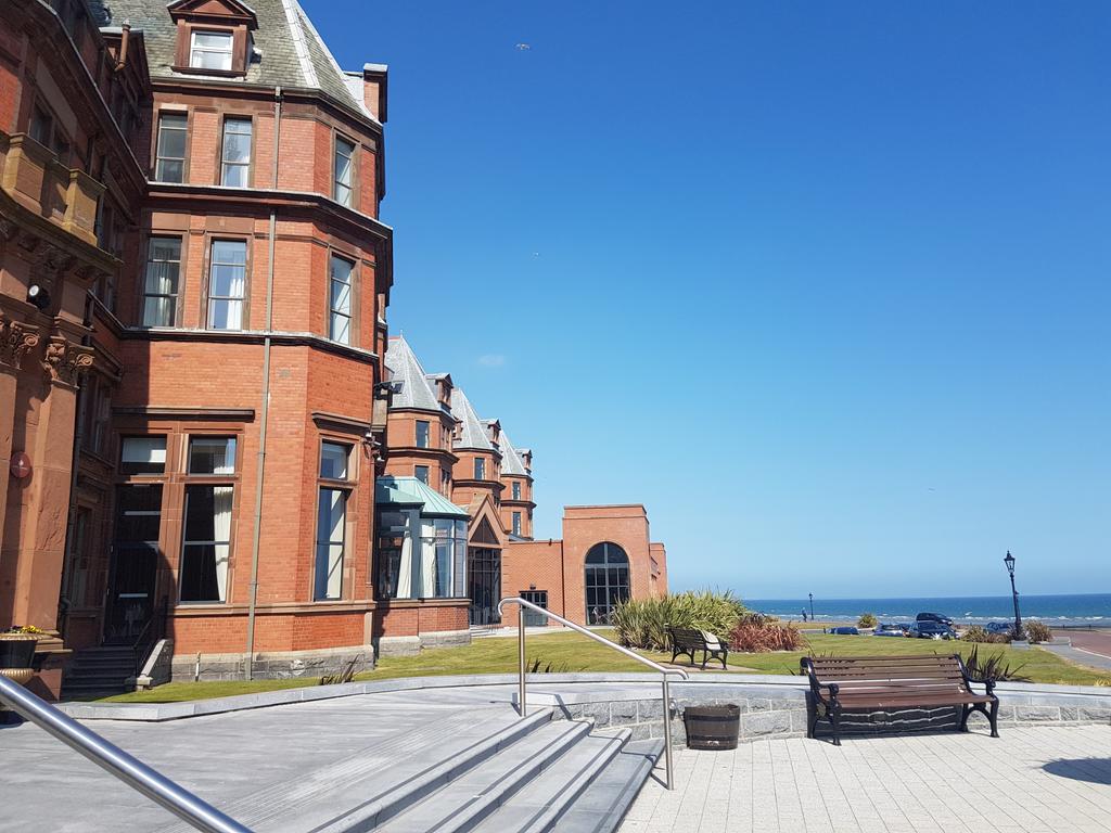 TempestJackie's tweet photo. What a glorious location for this year's NAHT conference. Visit our stand for all the latest products @HTempestPhoto #lookinggoodwithtempest https://t.co/xv3UO4Wr96