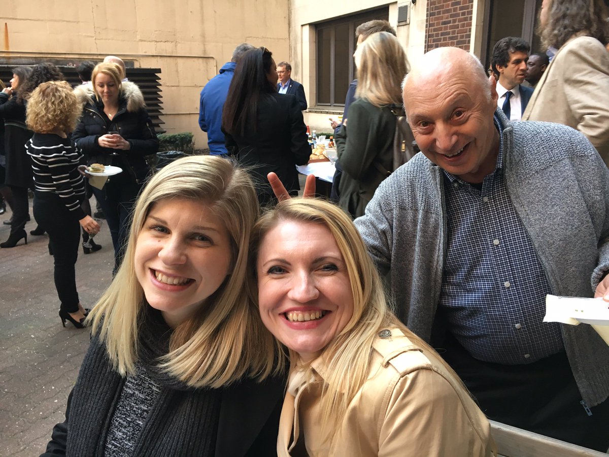 Craiglesser's tweet photo. A few of the @MayfairBni members at last nights #BNI @SableFX BBQ including @MelHales @StylePsychology https://t.co/vm2rcZk5A7