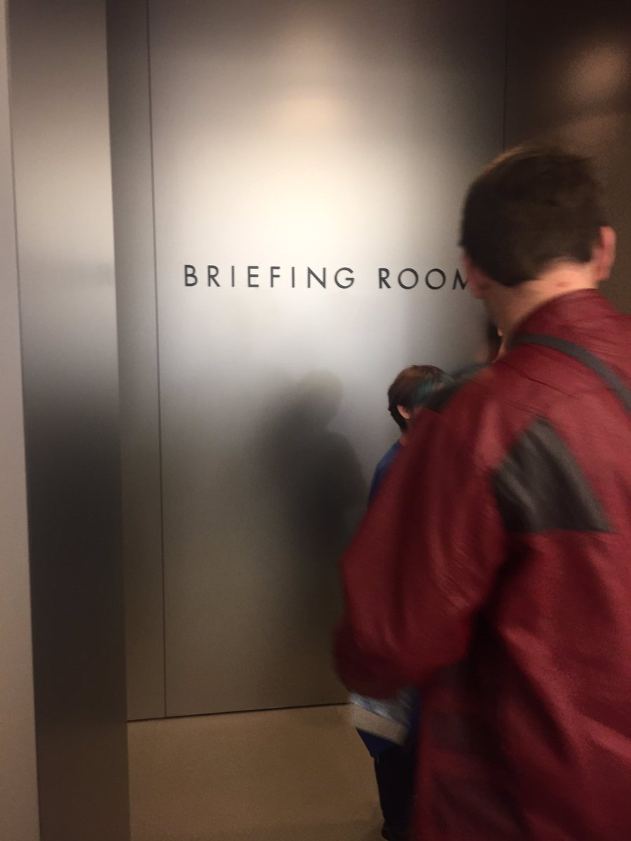 eileen_jenkin's tweet photo. CSMS Genius Squad headed in to the secret room at the Apple store! #csmsriseup @CSMS_Media @danvkoch https://t.co/FZsxQjLkxh