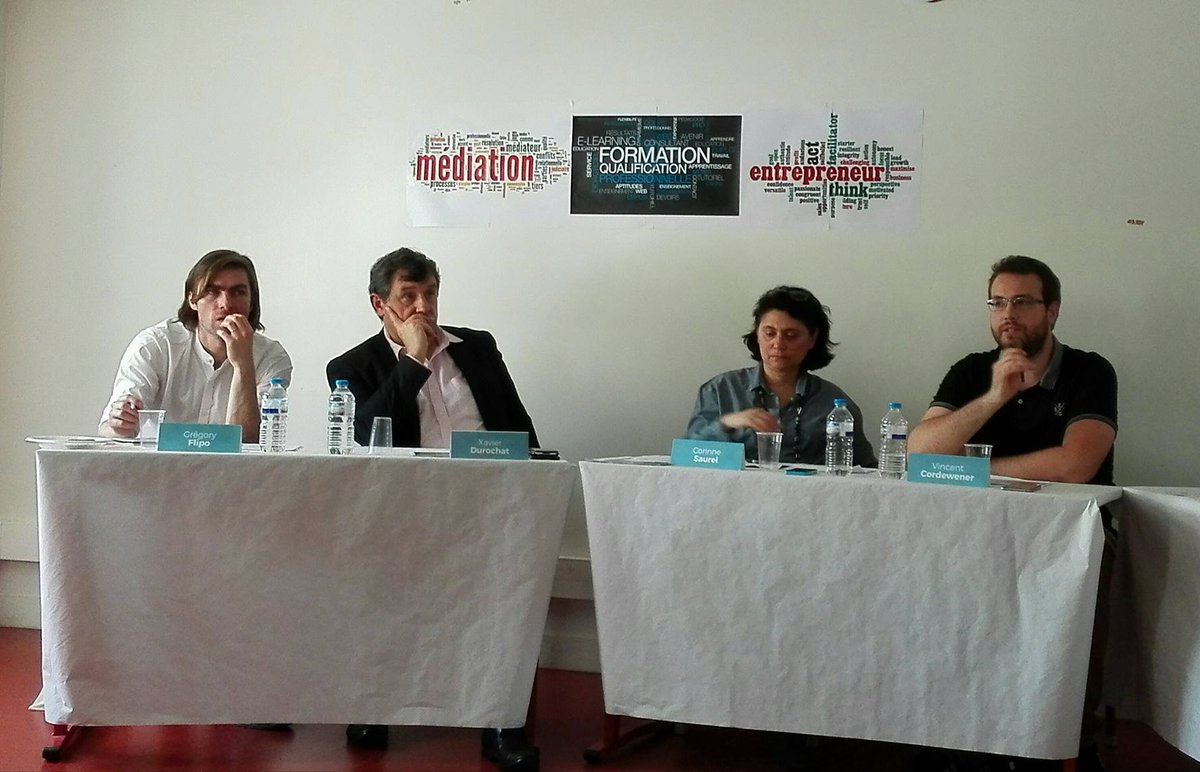 COMAD2017's tweet photo. Merci à Grégory Flipo, Xavier Durochat, Corinne Saurel &amp; Vincent Cordewener pour leur intervention sur la pédagogie face au #digital 👏 https://t.co/kA1BnWTa4R